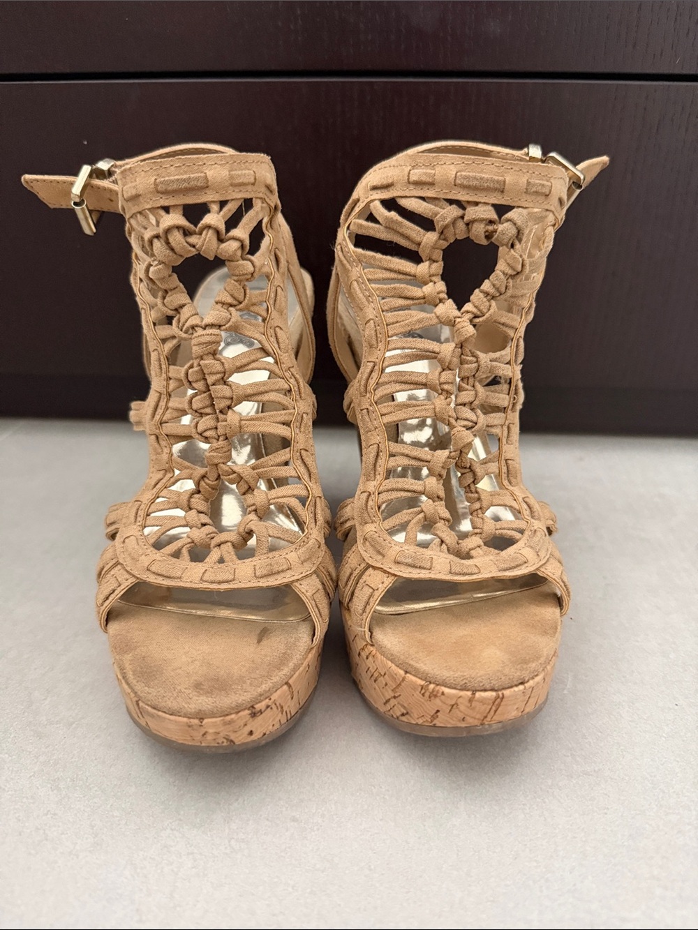 Carlos Santana Women’s Tan Macramé Cork Wedge Sandals Y2K casual bohemian party